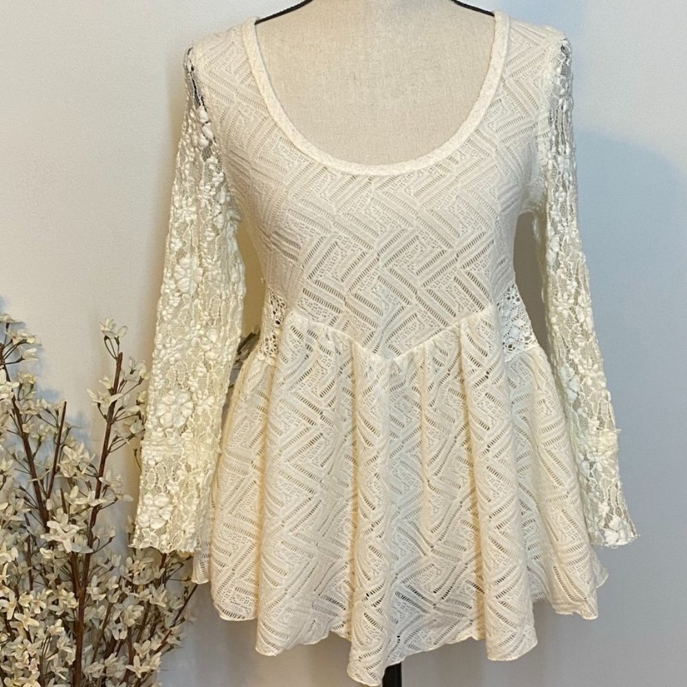 Free People Crochet Lace Open Back Cut-Out Top Size Small